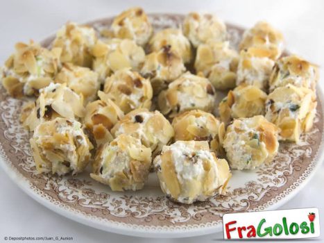 Formaggio alle mandorle