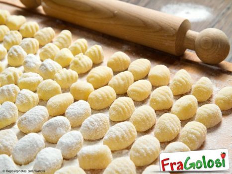 Preparazione gnocchi di patate