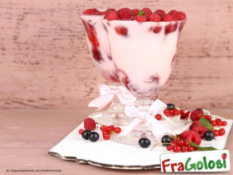 Frappé con frutti di bosco