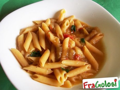 Minestra di pasta e zucchina lunga