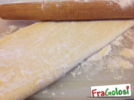 Pasta sfoglia di farina e ricotta