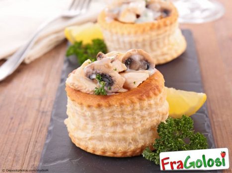 Vol au vent funghi e salsiccia