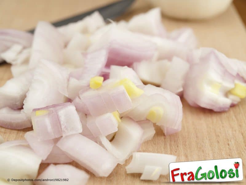 Per evitare che la cipolla irriti gli occhi