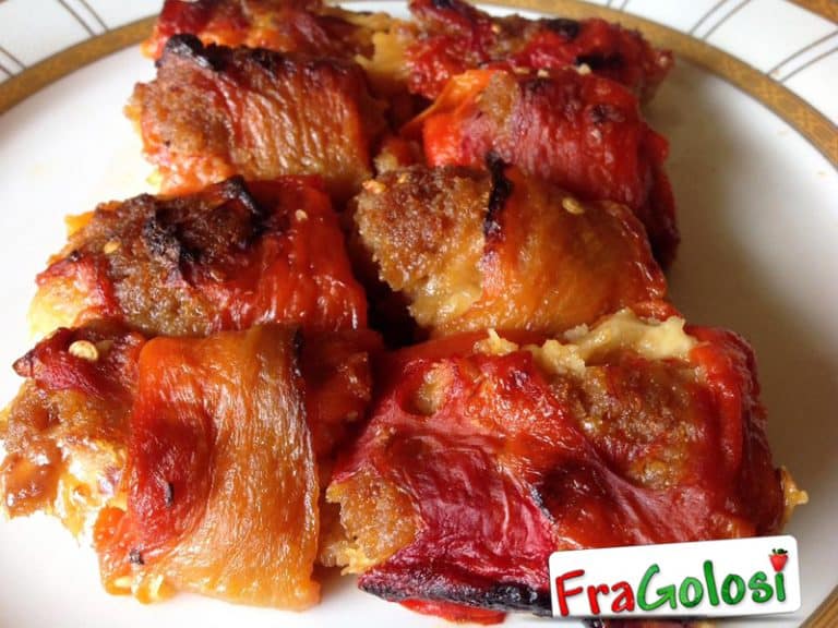 Involtini di peperoni e feta al profumo di basilico
