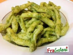 Maccheroni calabresi con pesto genovese
