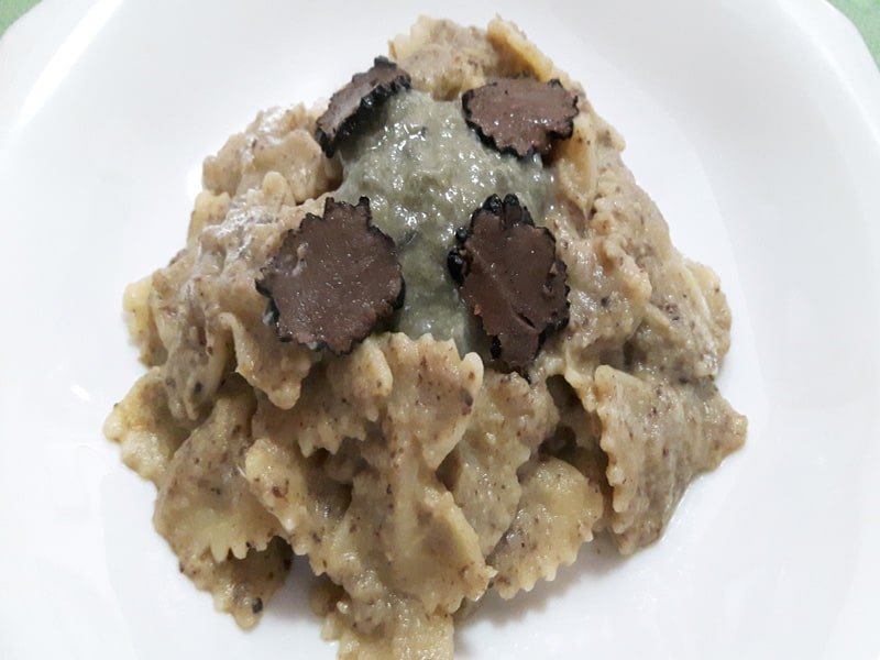 Pasta con Carciofi e Tartufo