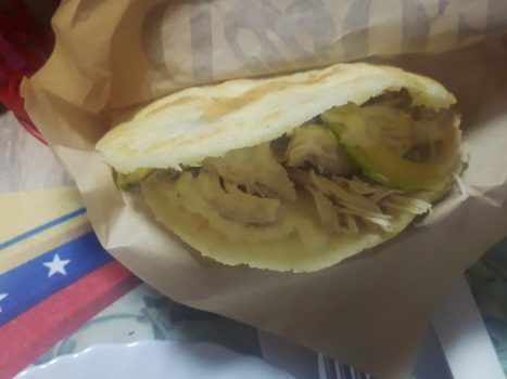 Arepa Reina Pepiada