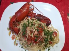 Pasta con Astice e Pomodorini