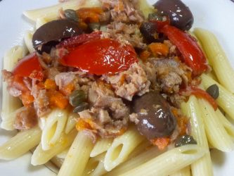 Pasta Tonno Olive e Pomodorini
