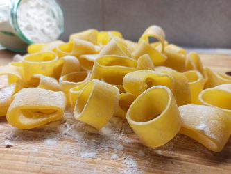 Pasta fresca calamarata