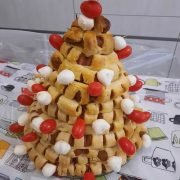 Albero di Natale di pasta sfoglia