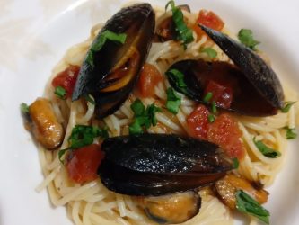 Spaghetti con le cozze alla tarantina