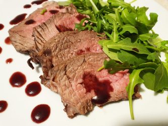 Tagliata di manzo con rucola