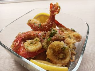 Calamari e gamberi gratinati al forno