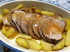Arrosto di vitello al forno con patate