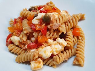 Insalata di pasta integrale