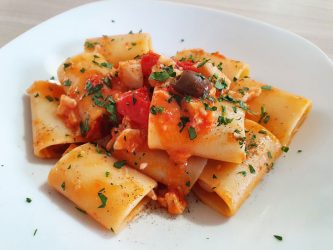Paccheri al ragù di cernia