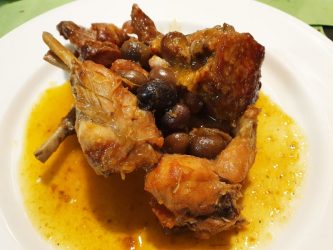 Coniglio alla ligure