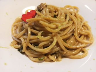Spaghetti con anemoni di mare
