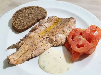 Filetto di trota salmonata in padella