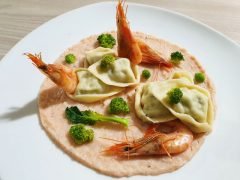 Ravioli con ripieno di broccoli