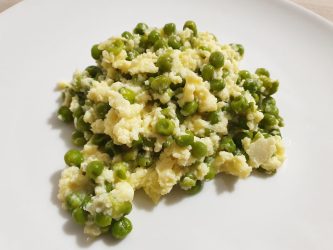 Uova e piselli alla pugliese