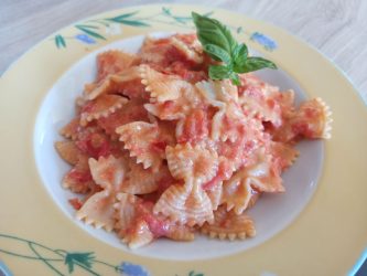 Pasta pomodorini e Philadelphia