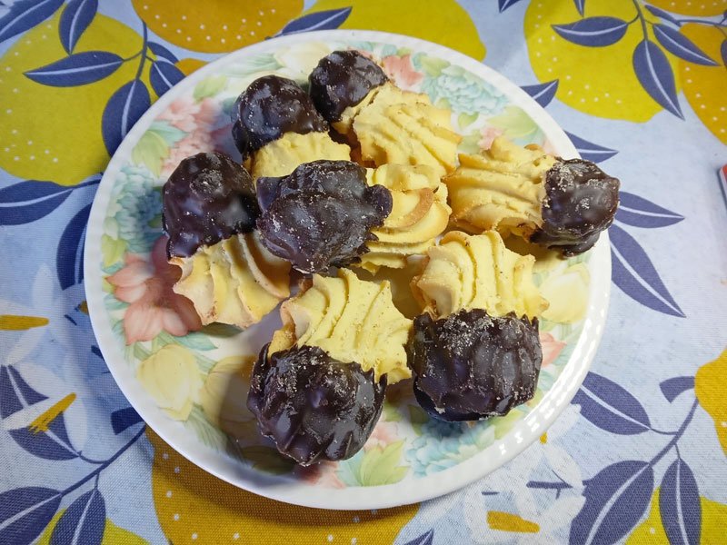 Biscotti di frolla montata