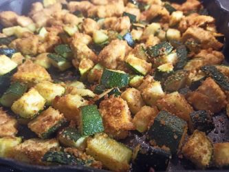 Bocconcini di pollo e zucchine