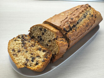 Plumecake integrale con gocce di cioccolato