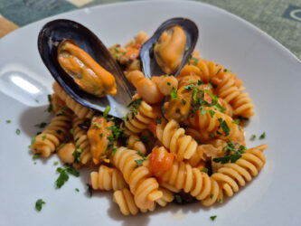 Pasta cozze e fagioli