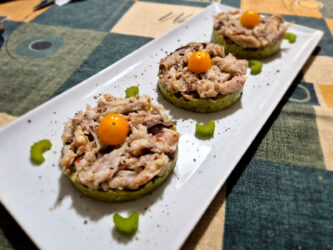 Pesce azzurro al guacamole