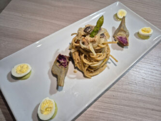 Spaghetti con aringhe affumicate