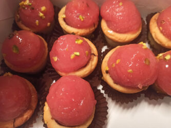 Cestini di pasta frolla con gelo di anguria