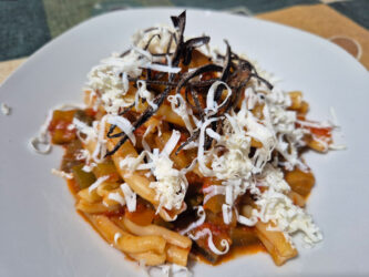 Pasta con sugo di verdure